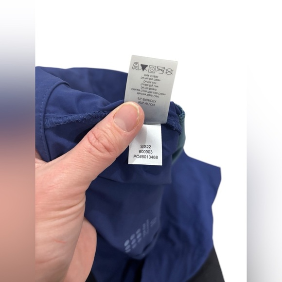 Title Nine 4” Incrediboardie Mid Rise Blue Boardshorts Size 10 - Picture 9 of 10